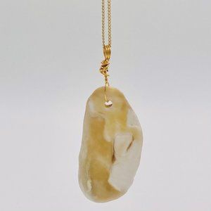 Shell Pendant on 24" Gold Chain Necklace; G24-36